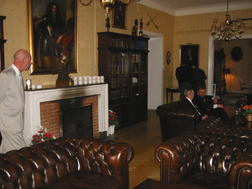 144-4436_IMG