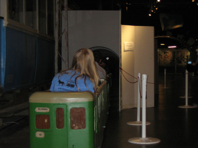 Tram (06)